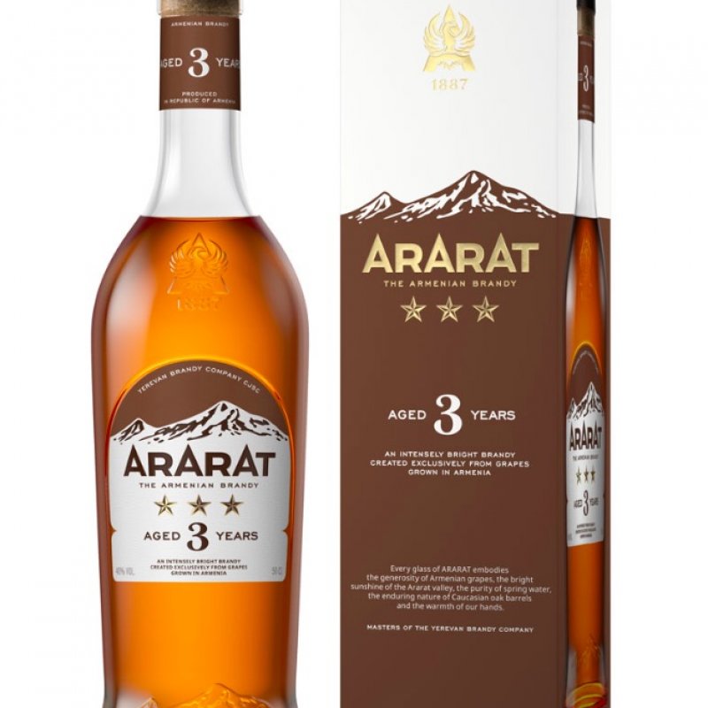  Brandy Ararat 3 ani - 0,7 l