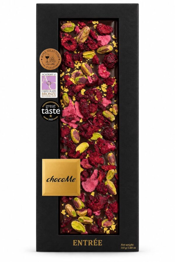Ciocolată neagră chocoMe cu fistic, petale de trandafir cristalizate, vișine liofilizate și aur de 23K – 110 g